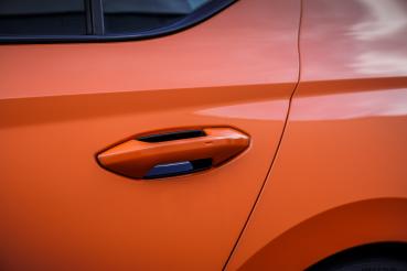 Milotec Griffmuscheln für Skoda Octavia IV – schwarz (Klavierlack) – 4-teilig