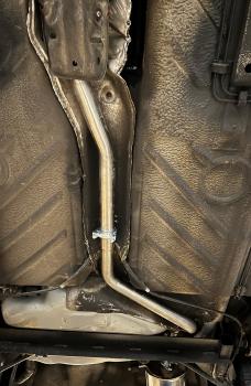 Novus Classic-Line Serien Verbindungsrohr aus Edelstahl für VW Golf 1 Cabriolet / Scirocco 2