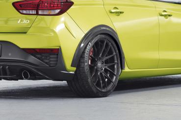 CSR Kotflügelverbreiterung für Hyundai I30 (PD) VB035-G Glossy schwarz Hochglanz (keine Lackierung erforderlich)