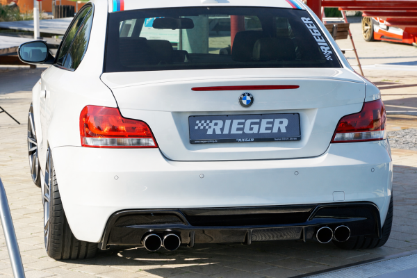 Rieger Heckeinsatz für BMW 1er E82, E88 (182/1C) Glossy schwarz glänzend Y 00088025
