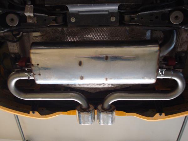 Fox passend für Ford Focus III ST Fließheck Endschalldämpfer quer Ausgang mittig - 2x115x85 Typ 32 mittig FO032025-348