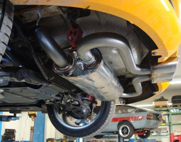 Fox passend für Ford Focus III ST Fließheck Endschalldämpfer quer Ausgang mittig - 2x115x85 Typ 32 mittig FO032025-348