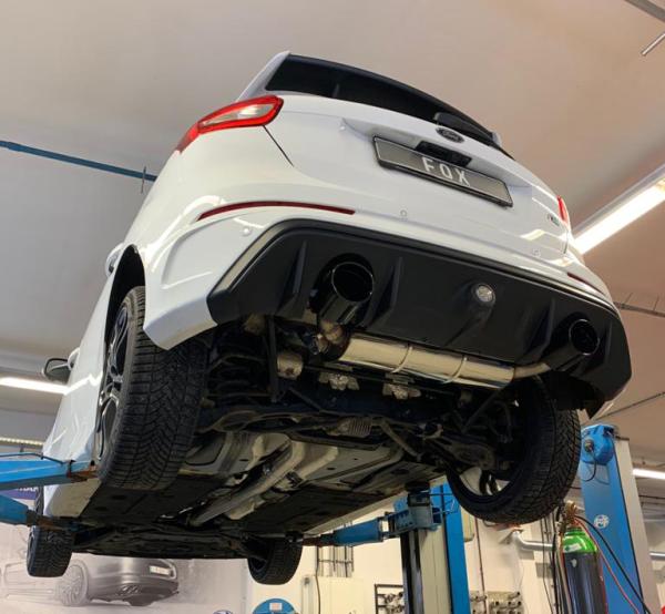 Fox passend für Ford Focus III RS Endschalldämpfer quer Ausgang rechts/links mit Abgasklappe - 129x106 Typ 32 rechts/links schwarz emailliert FO032145-749S
